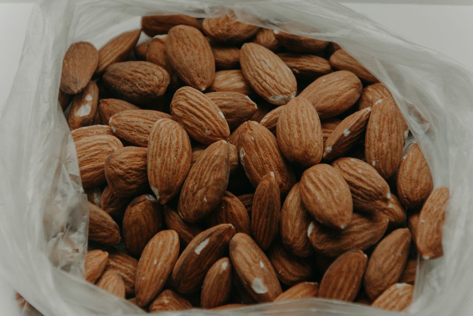 Almendra Chile - Calidad premium del Pacífico Sur Almendras chilenas premium de cultivo sostenible, sabor suave y textura crujiente para industria alimentaria